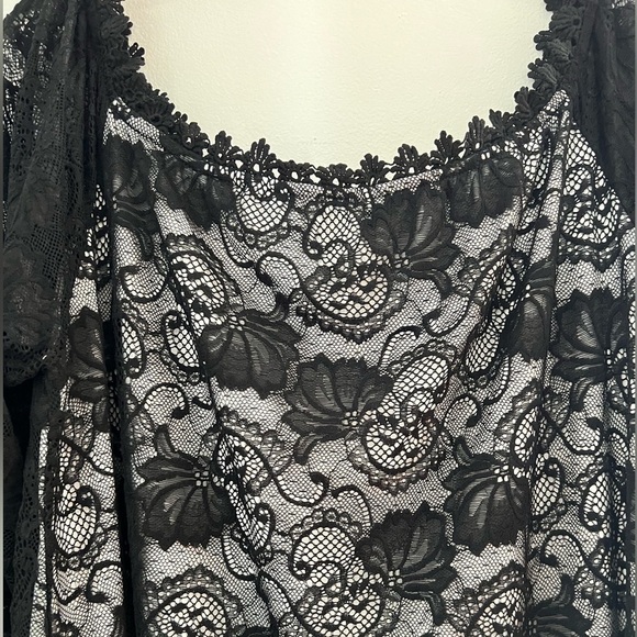 Women’s Black Lace Overlay Goth Dress Bell Sleeve Size XXL 2XL - Picture 2 of 6